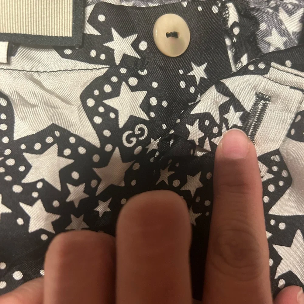 Gucci Silk Star Print Men Shorts Size 50